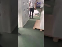 Prysznic powietrzny w czystym pomieszczeniu