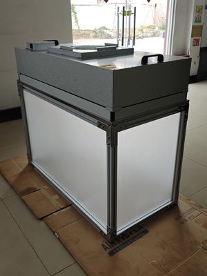 Przepływ czystego powietrza Wydziel Laminar Clean Bench Pre-filtration Captures Large Particles and Contaminants 1000-1200m3/h objętość powietrza