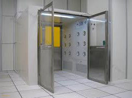 1.2mm grubość Cleanroom Air Shower z 24 dysze ze stali nierdzewnej na dwóch stronach i strzykawka malowania powierzchni wykończenie